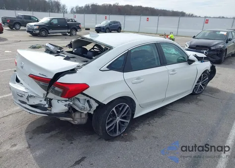 2024 Honda Civic Touring z USA, uszkodzony, nr VIN 2HGFE1F91RH335074